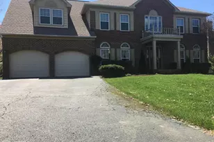 5430 Ashleigh Rd, Fairfax, VA 22030 - Photo 2