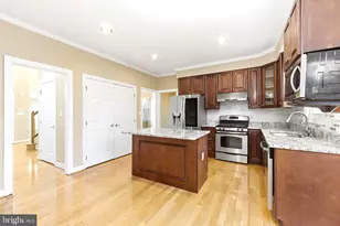 5804 Stone Creek Dr, Centreville, VA 20120 - Photo 14