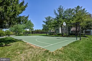 5601 Willoughby Newton Dr, Centreville, VA 20120 - Photo 34