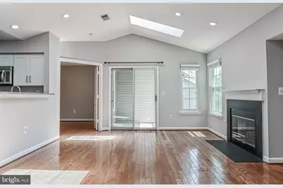 5601 Willoughby Newton Drive #36, Centreville, VA 20120 - Photo 8