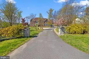 7934 Shreve Rd, Falls Church, VA 22043 - Photo 8