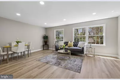 6302 Paddington Lane, Centreville, VA 20120 - Photo 2