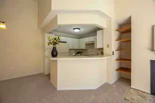 11703 Summerchase Cir, Reston, VA 20194 - Photo 10