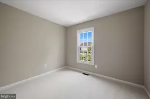 1443 Bluemont Ct, Herndon, VA 20170 - Photo 14