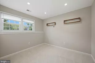 1443 Bluemont Ct, Herndon, VA 20170 - Photo 16