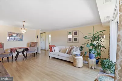 8360 Greensboro Drive #806, McLean, VA 22102 - Photo 4