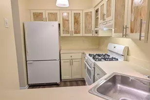 14449 Gringsby Ct, Centreville, VA 20120 - Photo 8