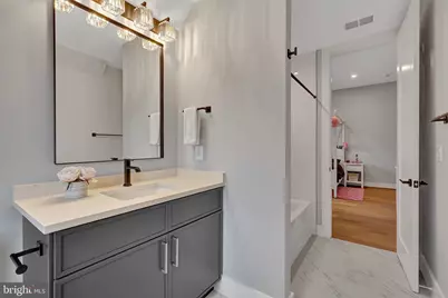 1100 Balls Hill Road, McLean, VA 22101 - Photo 56