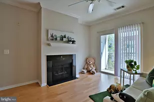 2765 Centerboro Dr, Vienna, VA 22181 - Photo 10