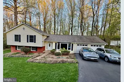 12220 Tall Pines Court, Fairfax, VA 22030 - Photo 4