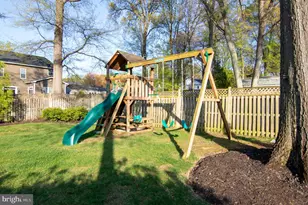 204 Battle St SW, Vienna, VA 22180 - Photo 14