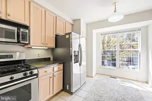 8856 Ashgrove House Ln, Vienna, VA 22182 - Photo 10