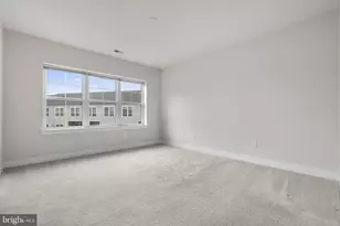 9521 Bastille St, Fairfax, VA 22031 - Photo 16