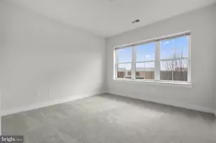 9521 Bastille St, Fairfax, VA 22031 - Photo 22