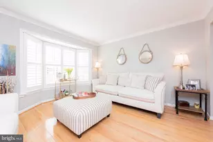 2036 Pieris Ct, Vienna, VA 22182 - Photo 4