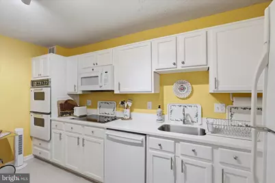8360 Greensboro Drive #1003, McLean, VA 22102 - Photo 10