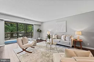 8350 Greensboro Dr, McLean, VA 22102 - Photo 14