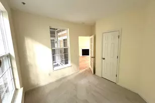 8183 Carnegie Hall Ct, Vienna, VA 22180 - Photo 16