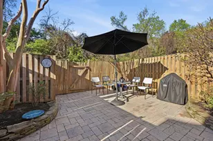 5574 Caithness Ct, Fairfax, VA 22032 - Photo 4