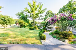 8901 Beauchamp Dr, Alexandria, VA 22309 - Photo 2