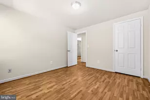 8931 Park Forest Dr, Springfield, VA 22152 - Photo 24