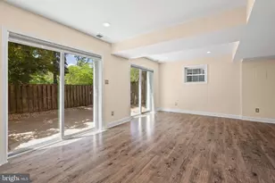 8361 Thompson Rd, Annandale, VA 22003 - Photo 36