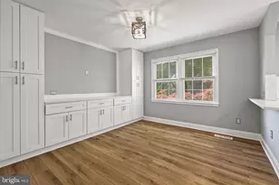 8361 Thompson Rd, Annandale, VA 22003 - Photo 10
