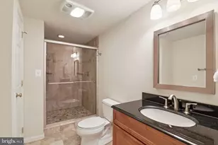 1707 Galloway Dr, Vienna, VA 22182 - Photo 64