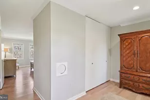 1707 Galloway Dr, Vienna, VA 22182 - Photo 38