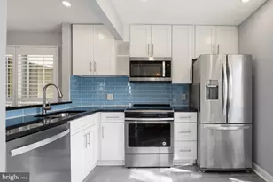 6608 Jupiter Hills Cir, Alexandria, VA 22312 - Photo 10