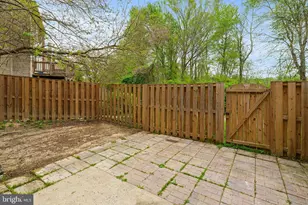 8251 Clifton Farm Ct, Alexandria, VA 22306 - Photo 40