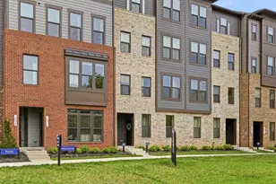 14538 George Carter Way NE, Chantilly, VA 20151 - Photo 2