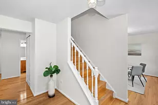 9361 Tartan View Dr, Fairfax, VA 22032 - Photo 4