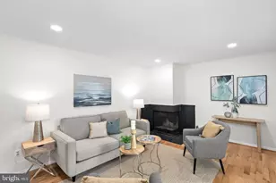 9361 Tartan View Dr, Fairfax, VA 22032 - Photo 10