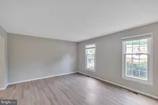 4297 Country Squire Ln, Fairfax, VA 22032 - Photo 8