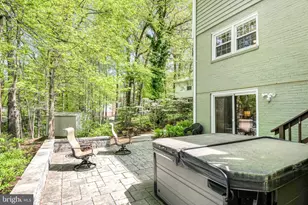 6600 Kensal Ct, Springfield, VA 22152 - Photo 32