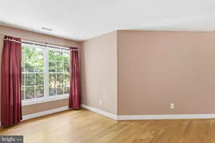9395 Wolf Trap Creek Ct, Great Falls, VA 22066 - Photo 40