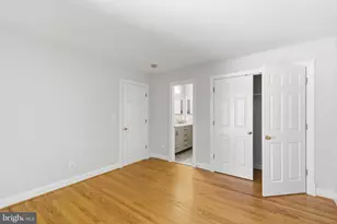9395 Wolf Trap Creek Ct, Great Falls, VA 22066 - Photo 32