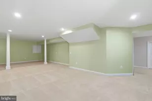 9395 Wolf Trap Creek Ct, Great Falls, VA 22066 - Photo 48