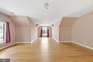 9395 Wolf Trap Creek Ct, Great Falls, VA 22066 - Photo 28