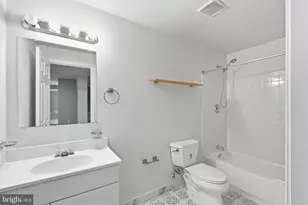 9395 Wolf Trap Creek Ct, Great Falls, VA 22066 - Photo 52