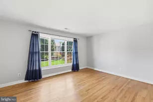 9395 Wolf Trap Creek Ct, Great Falls, VA 22066 - Photo 34