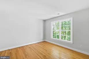 9395 Wolf Trap Creek Ct, Great Falls, VA 22066 - Photo 40