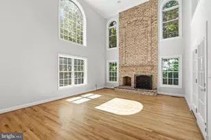9395 Wolf Trap Creek Ct, Great Falls, VA 22066 - Photo 16