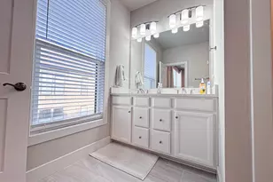 2453 Liberty Loop, Herndon, VA 20171 - Photo 6