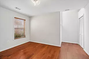 2914 Yarling Ct, Falls Church, VA 22042 - Photo 16
