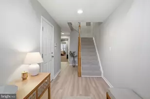 5341 Rosemallow Cir, Centreville, VA 20120 - Photo 2