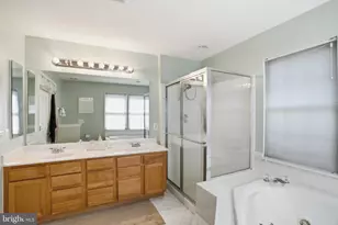 5341 Rosemallow Cir, Centreville, VA 20120 - Photo 28