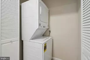 8312 Kingsgate Rd, Springfield, VA 22152 - Photo 24