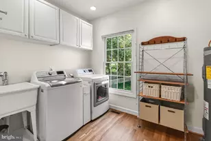 8750 Copeland Pond Ct, Fairfax, VA 22031 - Photo 46